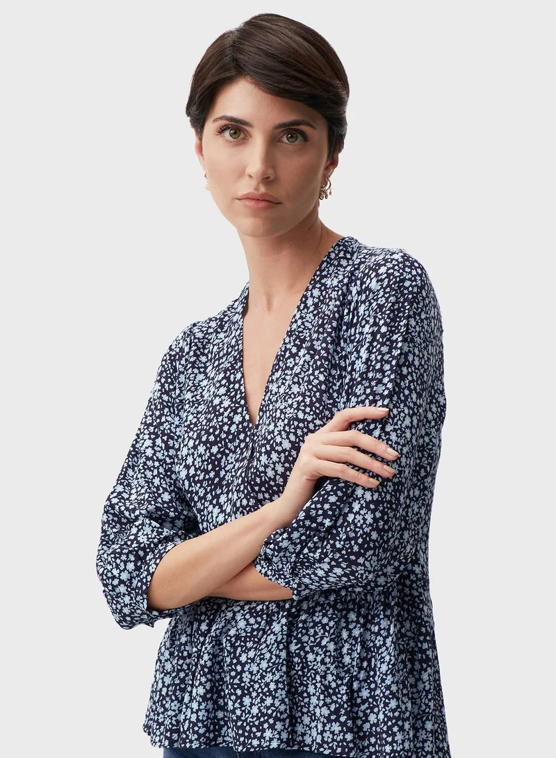 Jimmy Key V-Neck Printed Top