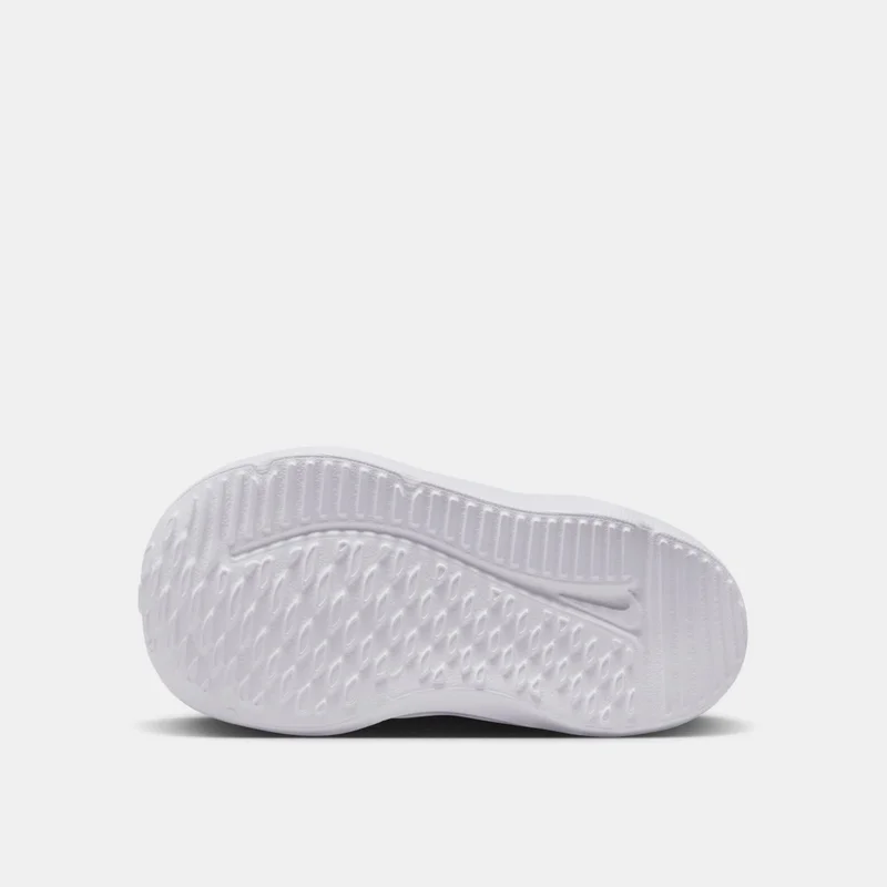 Nike Kids' Cosmic Runner Shoes