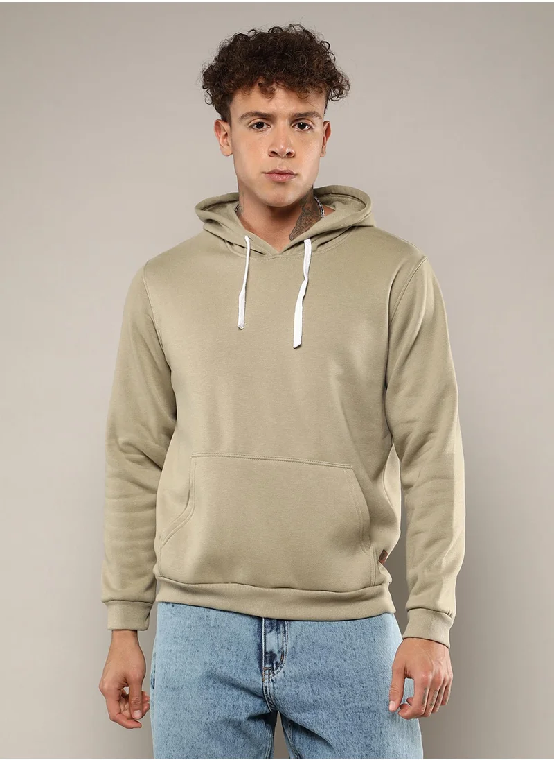 Campus Sutra Men's Olive Green Pullover Hoodie With Contrast Drawstring