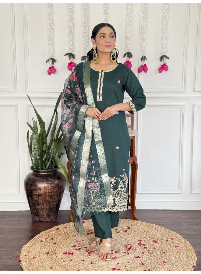 piludi Embroidered Green Kurta Set for Women - Image 2