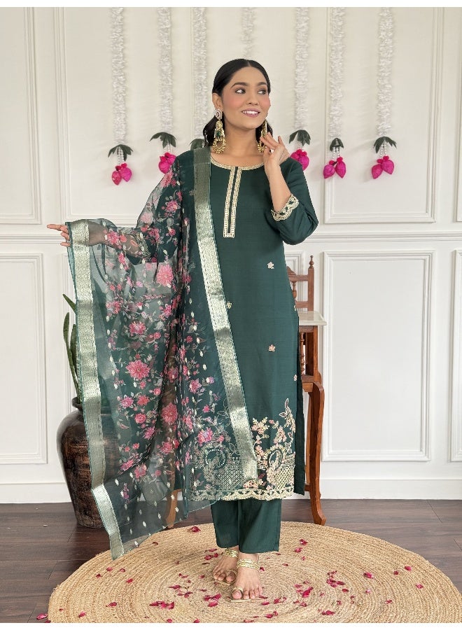 piludi Embroidered Green Kurta Set for Women - Image 1