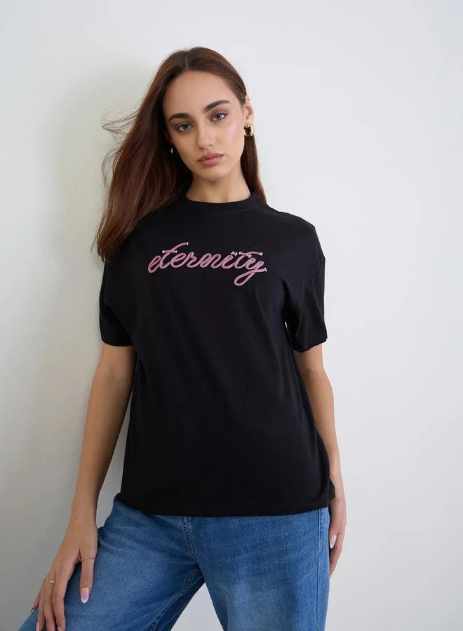 Styli Styli Women Black Infinity Rope Embroidered Short Sleeve T-Shirt