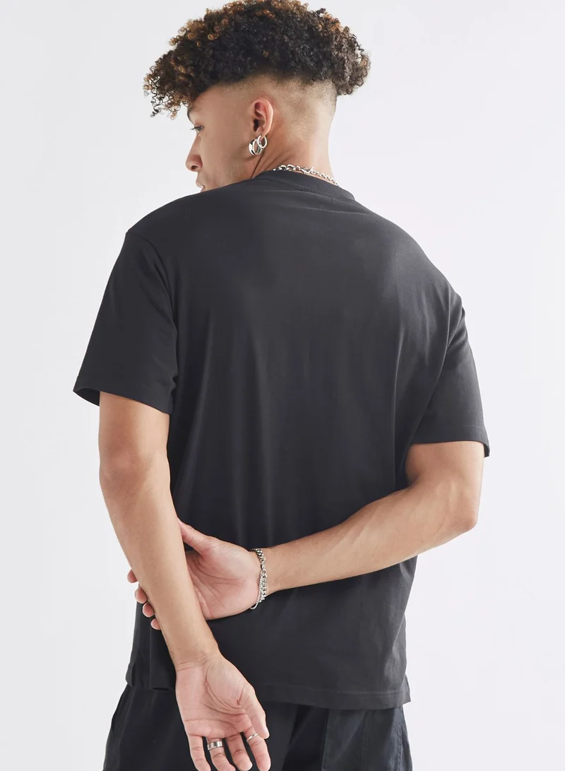 FAV Essentials Crew Neck T-Shirt