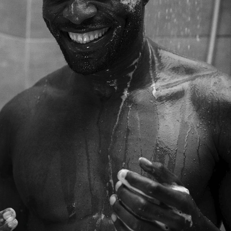 Aesop Classic Shampoo | Gentle Formulation | Leaves Hair Shiny, Soft, Freshened | Rosemary Leaf, Cedarwood Bark, Juniper Berry | 16.9 oz / 500mL - Image 4