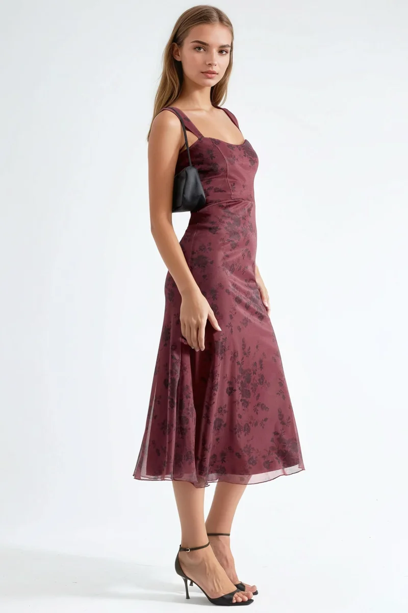 هيكاب Flowering Heart Collar Midi Dress