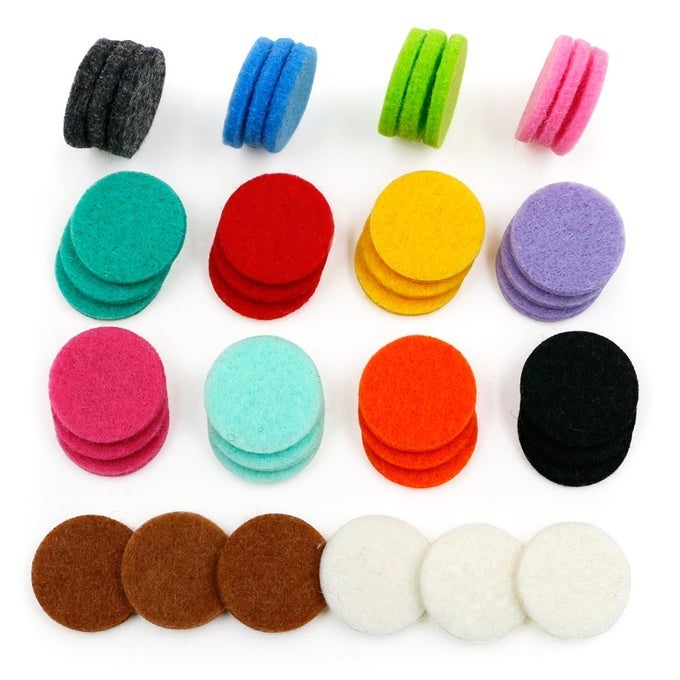 42PCS REPLACEMENT REFILL PADS(22MM) FOR AROMATHERAPY ESSENTIAL OIL DIFFUSER NECKLACE DIFFUSER BRACELET CAR DIFFUSER VENT CLIP WITH 14 COLORS