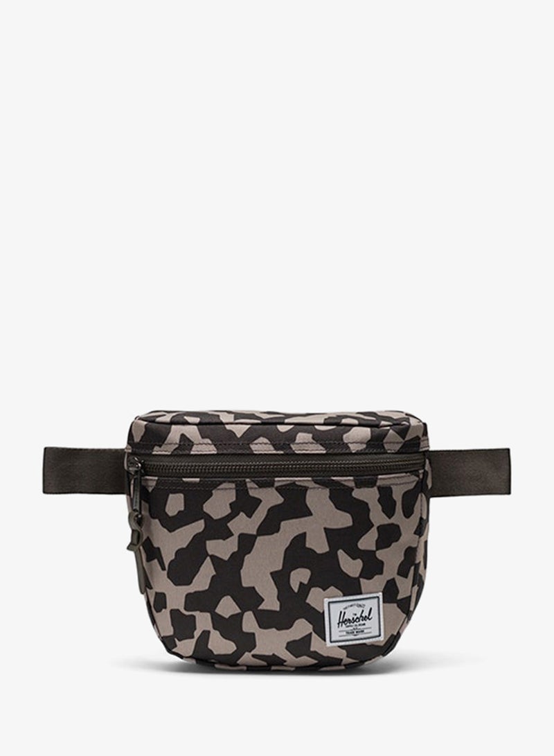 Settlement Hip Pack