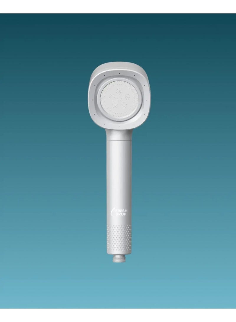 The Fresh Drop رأس دش وفلتر دش فاخر ومعتمد بشهادة الآيزو (ISO) للعناية بالشعر والبشرة من "ذا فريش دروب" | فلترة متطورة وعالية الكفاءة لإزالة الكلور والصدأ والملوثات والشوائب والترسبات الضارة لتوفير مياه نقية لبشرة ناعمة وشعر صحي - Image 2