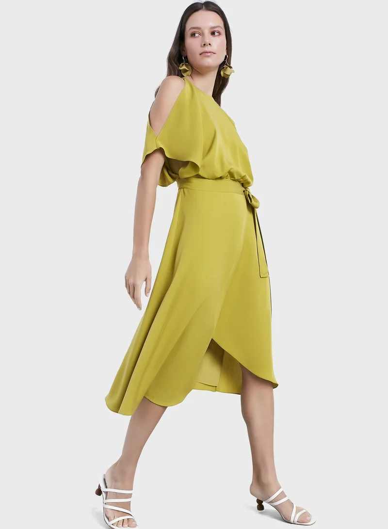 iRing Cold-shoulder Dress