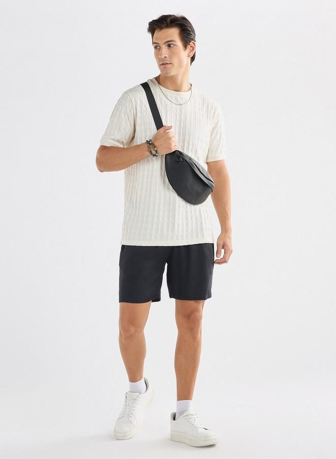 سبلاش فيڤ تيشيرت بارز الملمس بياقة ضيقة وأكمام قصيرة - Image 2