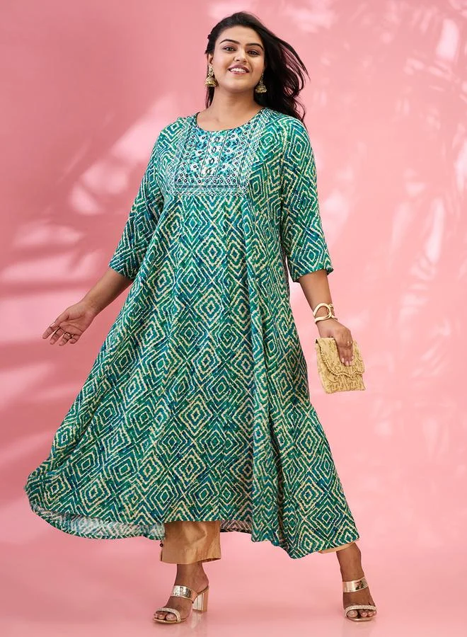 جلو باص كورتا بمقاس كبير وطبعة هندسية