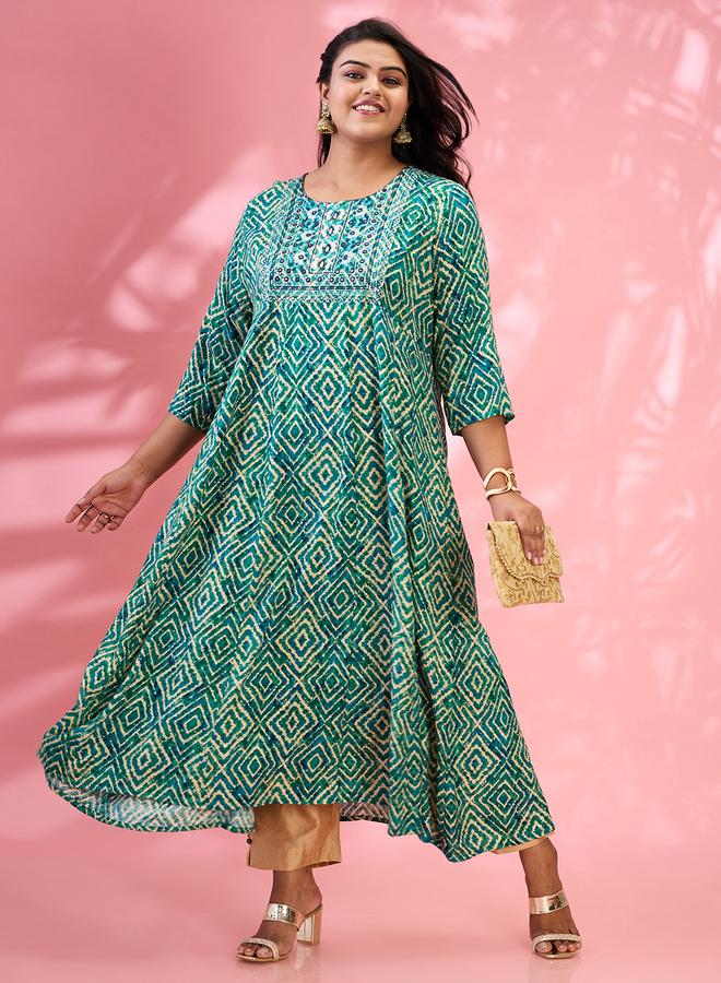 جلو باص كورتا بمقاس كبير وطبعة هندسية - Image 1