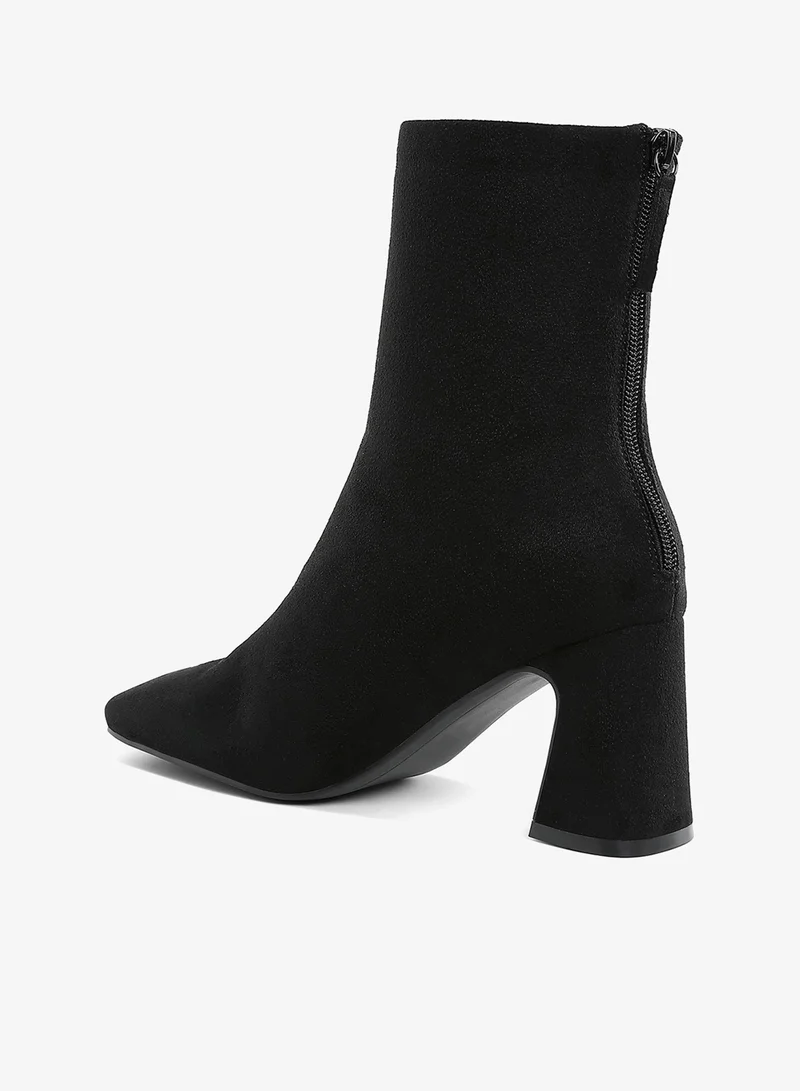 لندن راج حذاء للكاحل من الألياف الدقيقة بمقدمة مربعة باللون الأسود