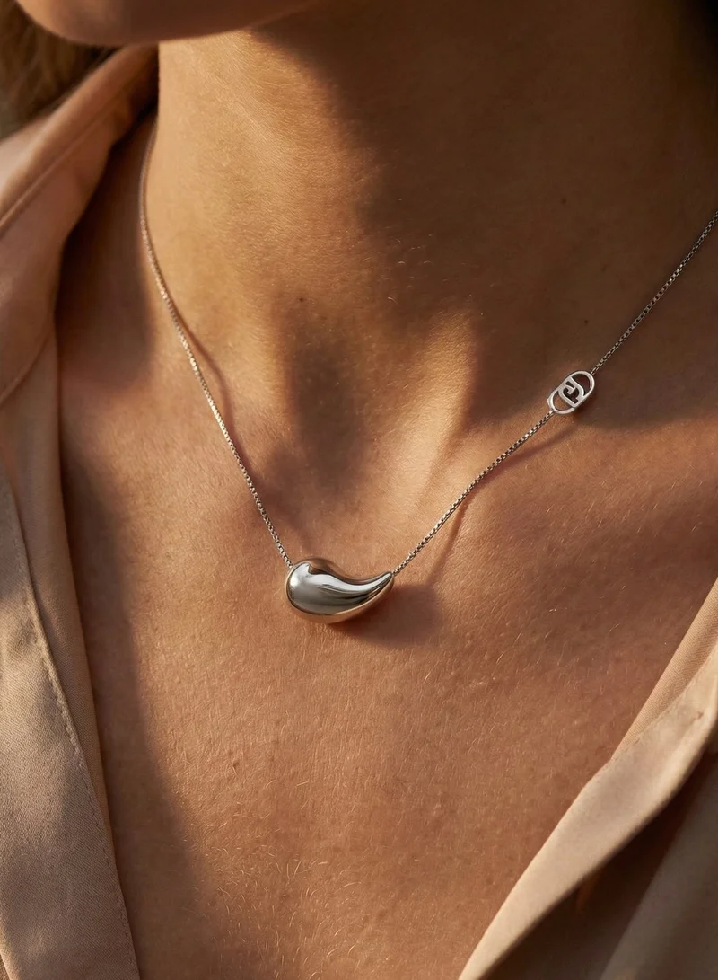 ليو جو قلادة ليو جو فضية صغيرة