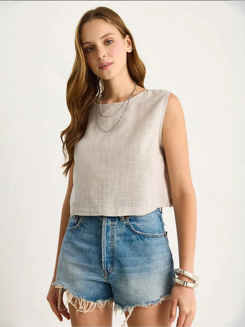 Bianco Lucci LUCCI Linen Blend Cropped Crew Neck Blouse