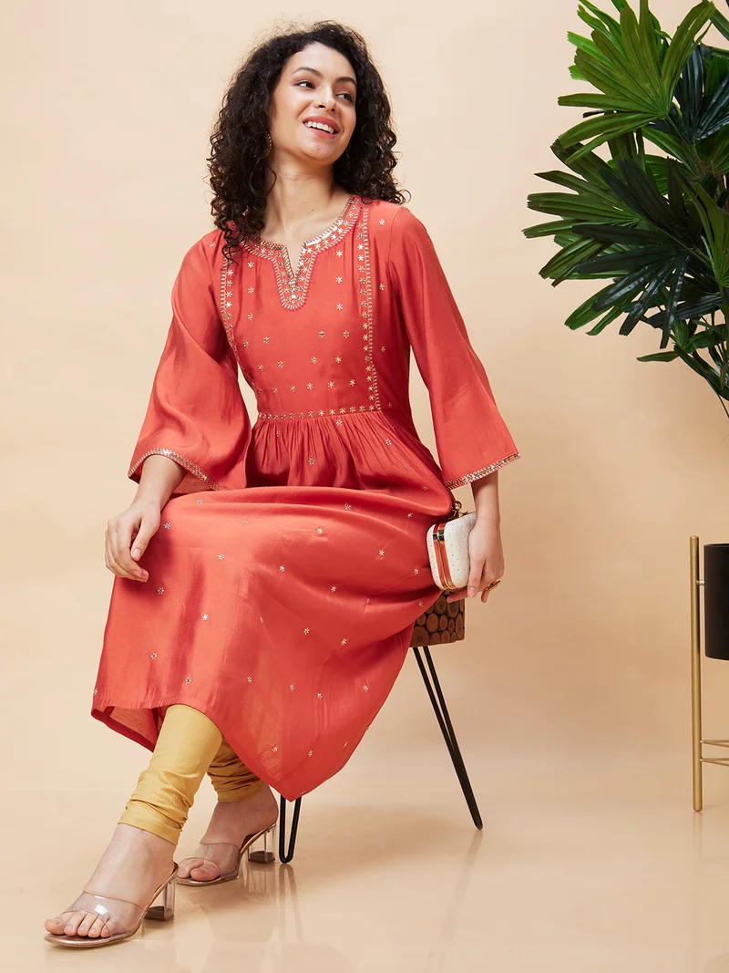 globus Women Floral Embroidered Flared Sleeves Kurta