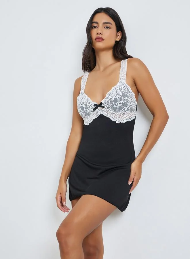 Styli Contrast Lace Trim Slip With Bow Detail