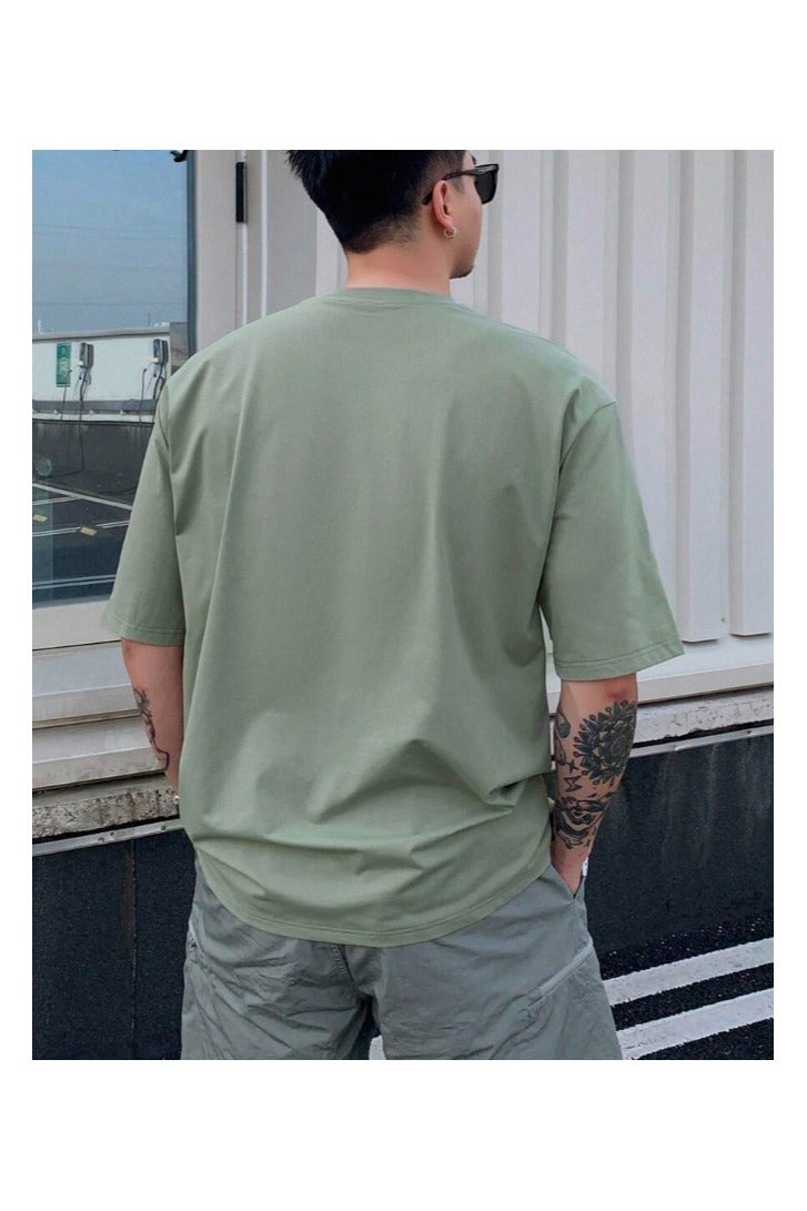 شي إن تي شيرت رجالي صيفي فضفاض بياقة دائرية ونمط ريترو مع طباعة حروف، تي شيرتات جرافيكية - Image 2