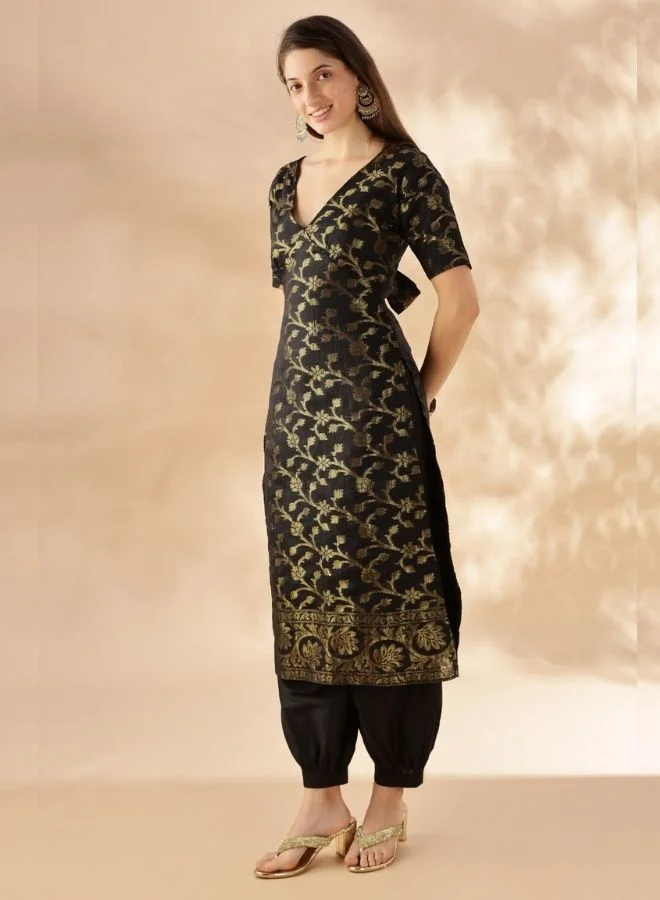 Abhishti Cotton zari baswada Kurta Set with Back Cut-out and tie-up