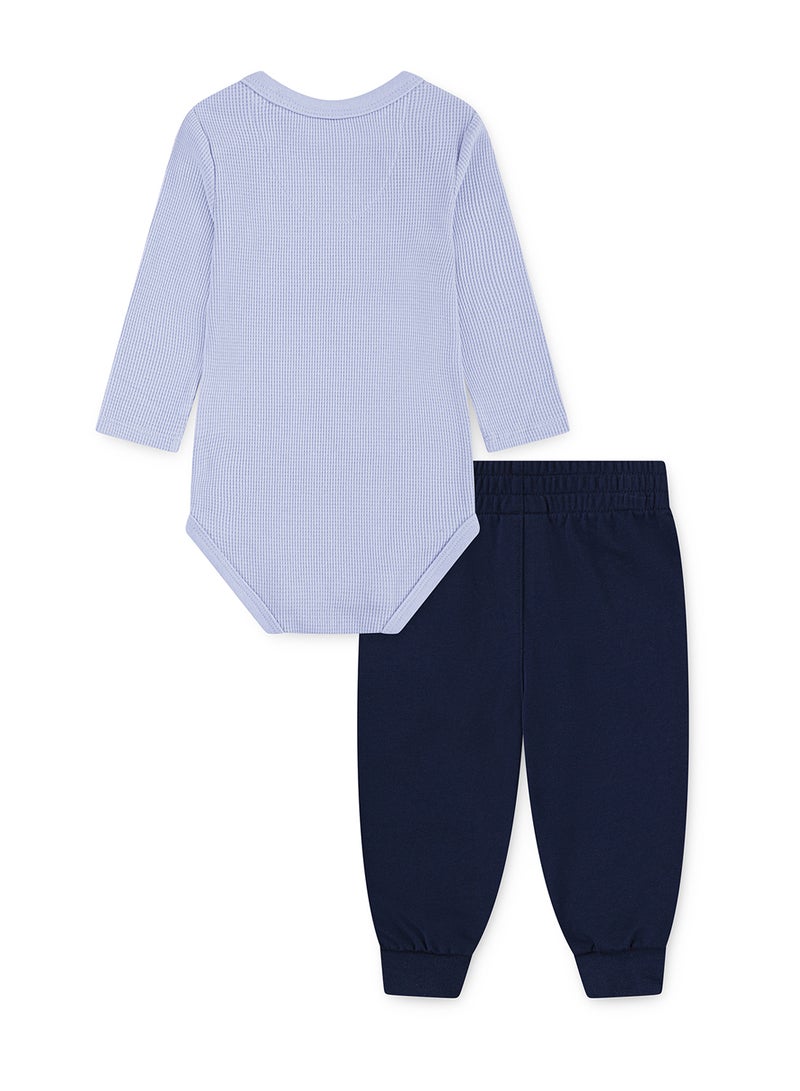 نايكي طقم أساسي بأكمام طويلة للأطفال للعب في جميع الأوقات - Image 2