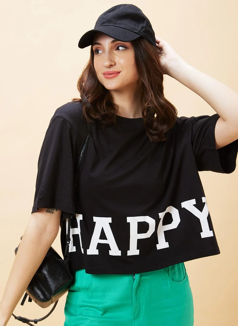 جلو باص تيشيرت نسائي قطن خالص بطبعة حروف كبيرة