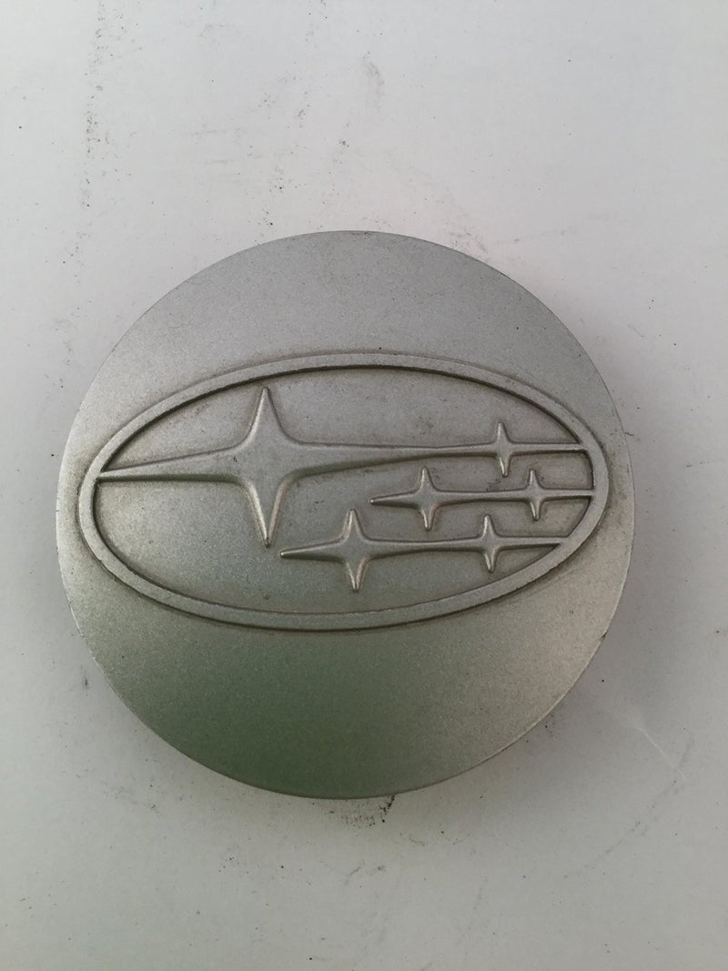 Subaru غطاء مركز محور العجلة من سوبارو لعام 2006-2015 16" عجلة سبائك - 28821SA030 - أصلي OEM - Image 4