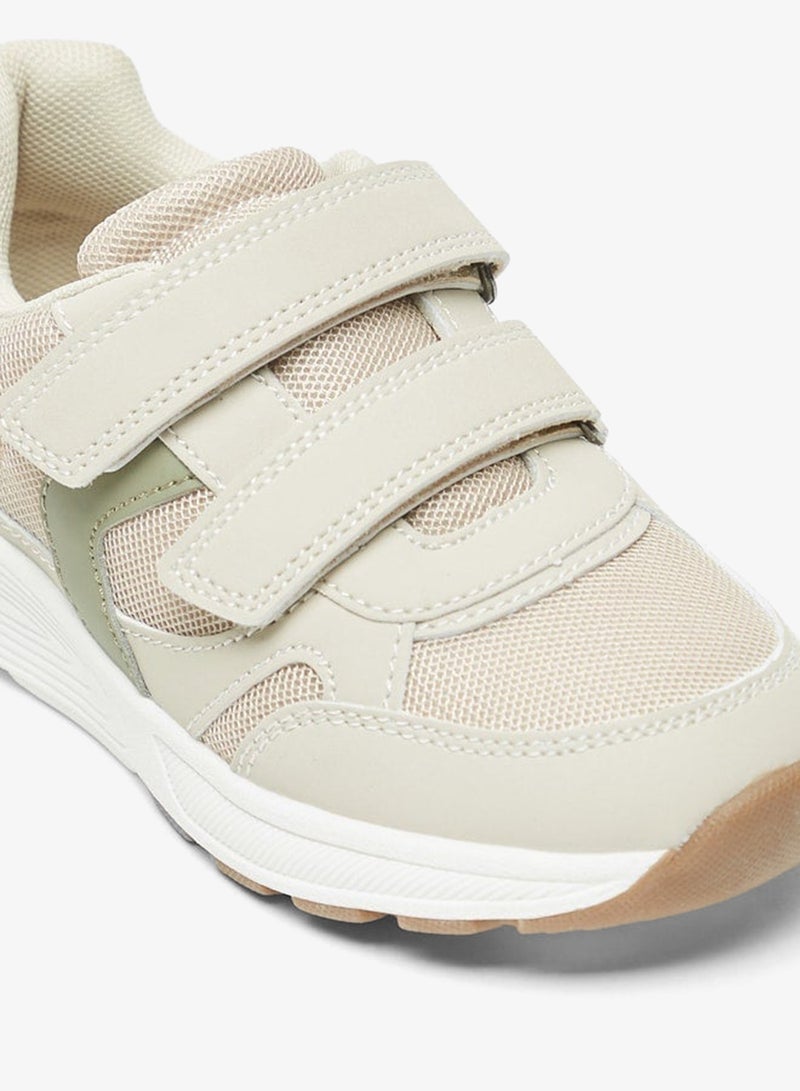 JUNIORS Boys Panelled Sneakers with Hook and Loop Closure - Image 5