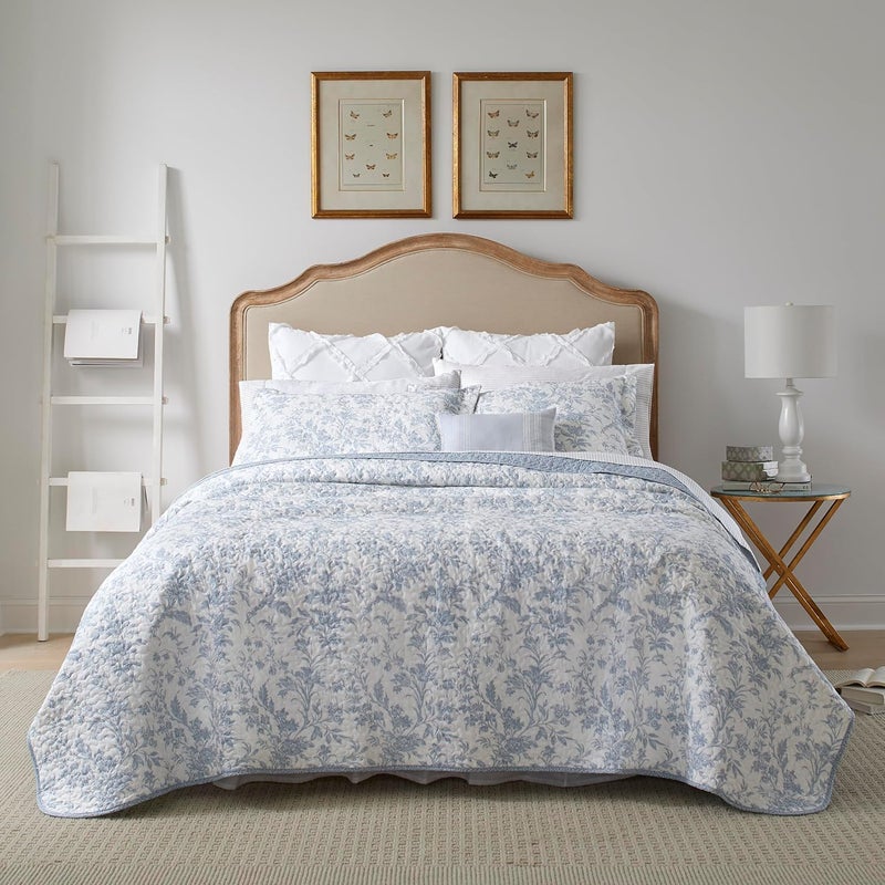 Laura Ashley Home  King Size Quilt Set Cotton Reversible Bedding Lightweight Home Decor for All Seasons Spa Blue King