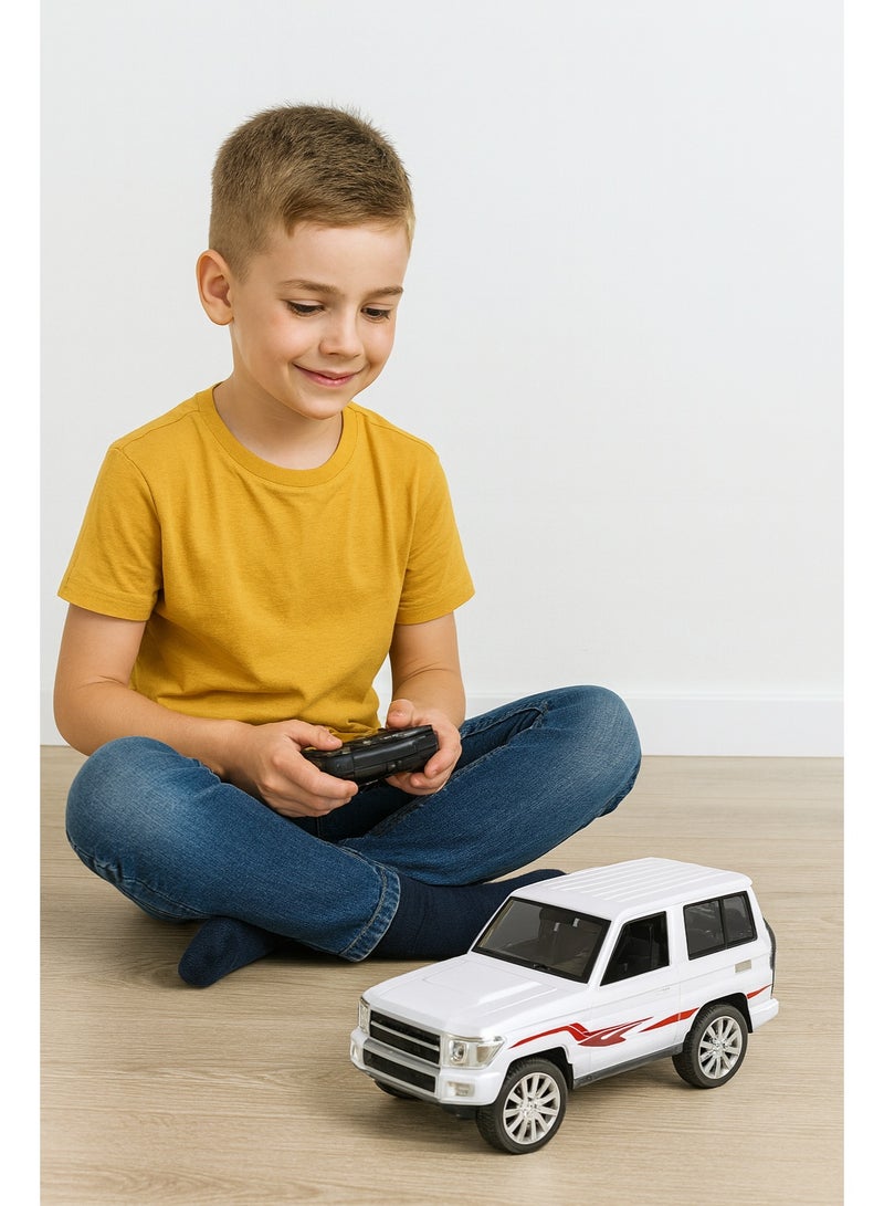 Rally Remote control Jeep Quarter for kids - 1:20 scale, classic design, white with red stripes - Image 2