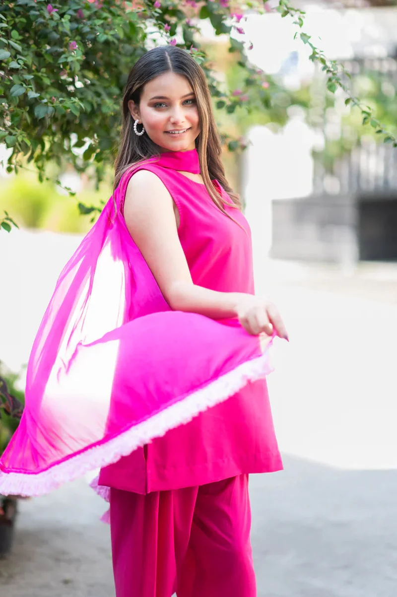 ZERESOUQ Pink Cotton Farshi Shalwar Set With Georgette Dupatta