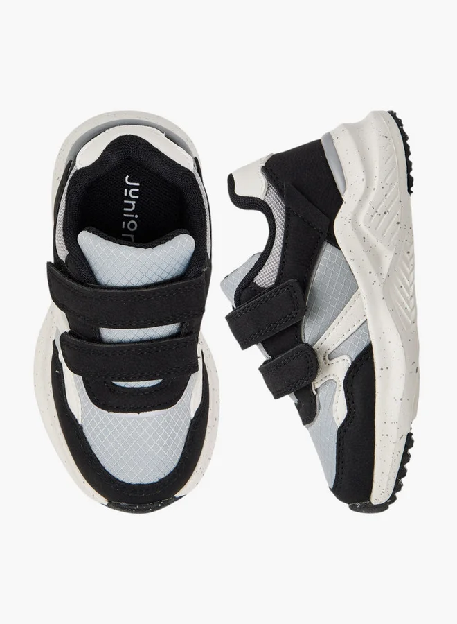 جونيورز Boys Panelled Sneakers with Hook and Loop Closure
