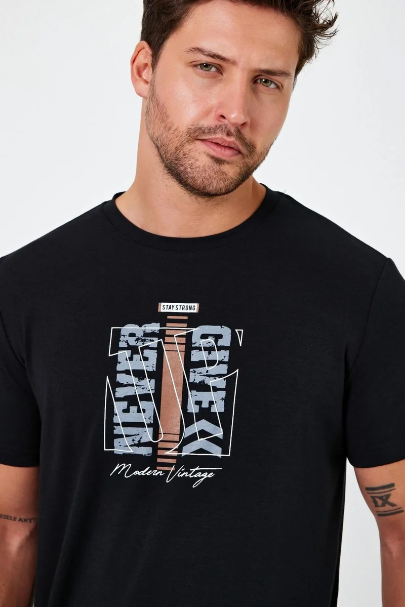 الكسندر جاردي Printed Regular Fit T-Shirt (E24-00213)