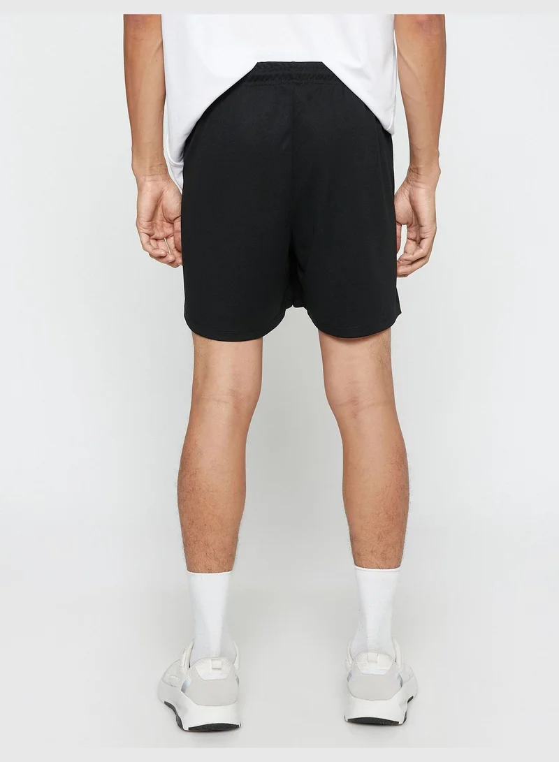 كوتون Basic Sport Shorts Drawstring Pocket Detailed Slogan Printed