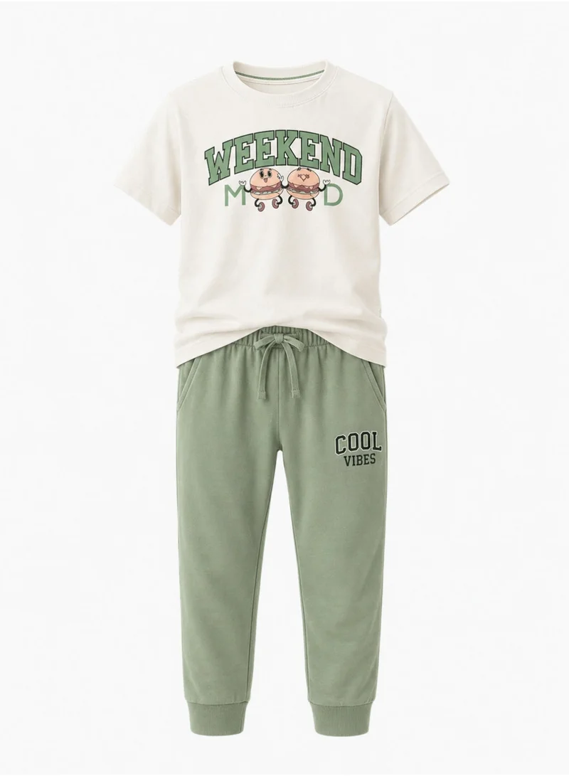 فكتور اند جين Boys’ Pajama Set – “Weekend Mood” Slogan Tee & Pajama Pants