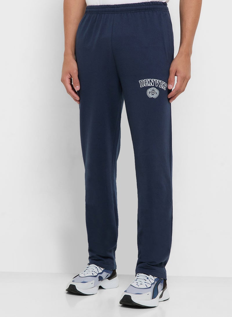 سفنتي فايف بنطال رياضي بطباعة كتابة - Image 1