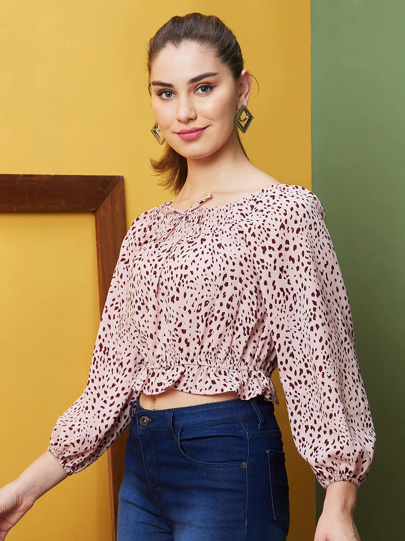 globus Women Floral Printed Georgette Square Neck Blouson Crop Casual Top