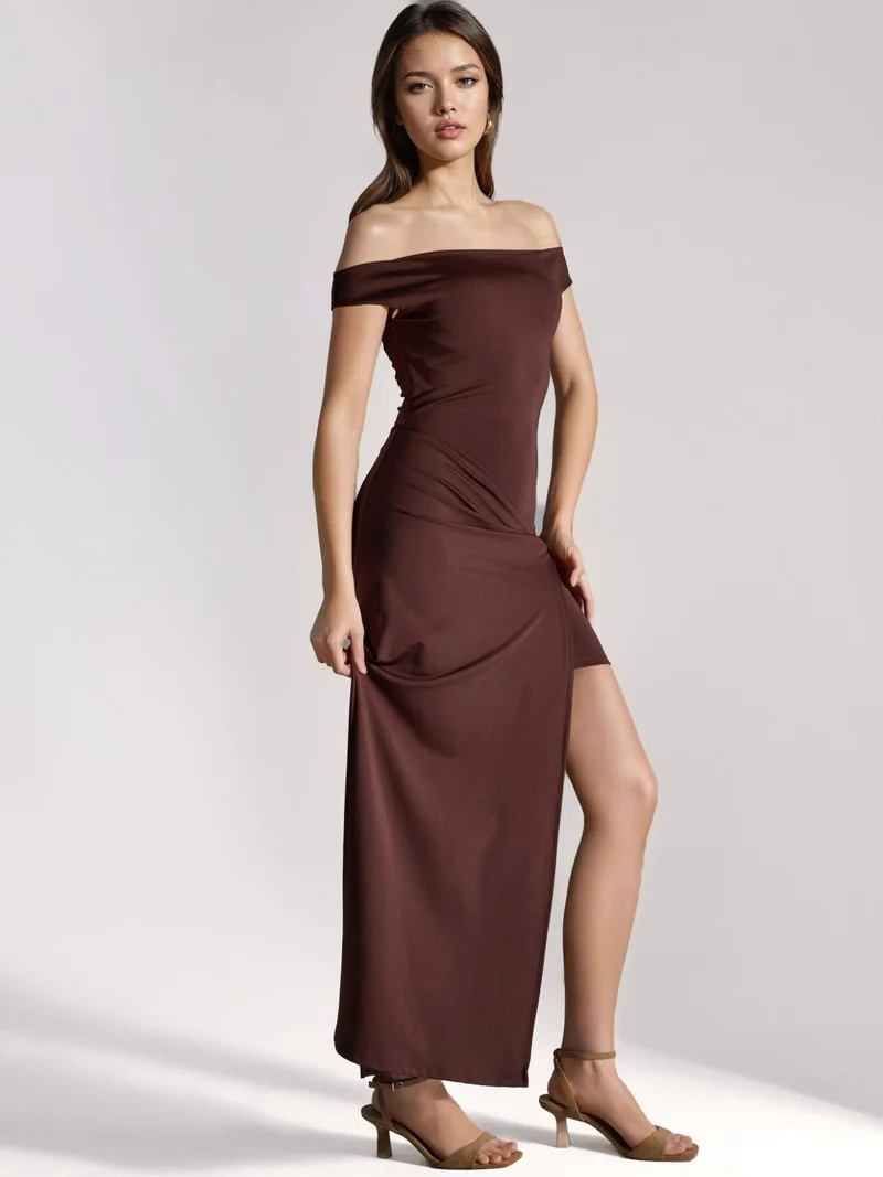هيكاب Off Shoulder Slit Detailed Maxi Dress