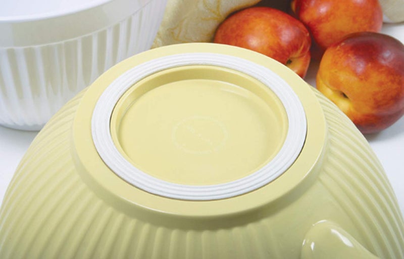 Norpro Melamine 1017 Grip-EZ Mixing Bowl, 4 quart, Yellow, 3.8 liters - Image 4
