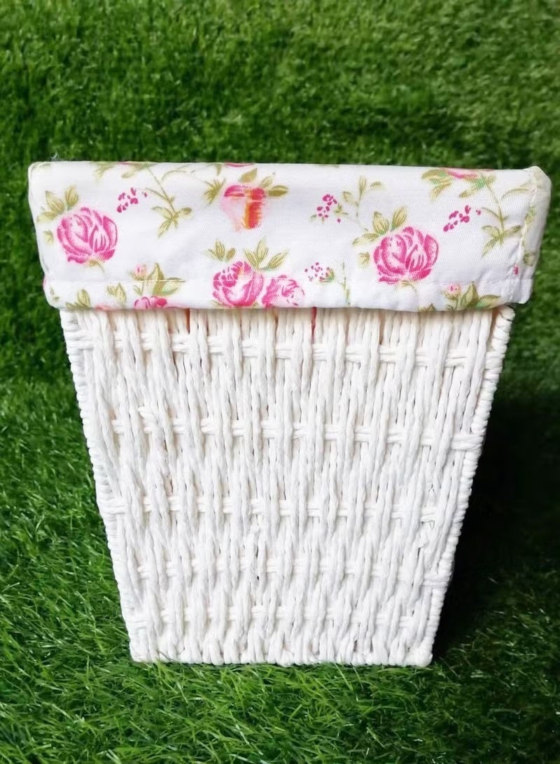سلة تخزين مربعة من الخوص ببطانة قماش مزخرفة بالورود لتنظيم الأدراج والخزائن وغرفة النوم والحمام – تصميم أنيق ومتعدد الاستخدامات لحفظ الملابس والألعاب والإكسسوارات - Image 3