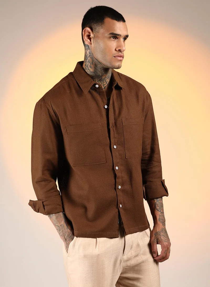 Campus Sutra Campus Sutra Men's Chocolate Brown Solid Canvas Utility Shirt For Casual Wear | Spread Collar | Long Sleeve | Button Closure | Shirt Crafted With Comfort Fit For Everyday Wear