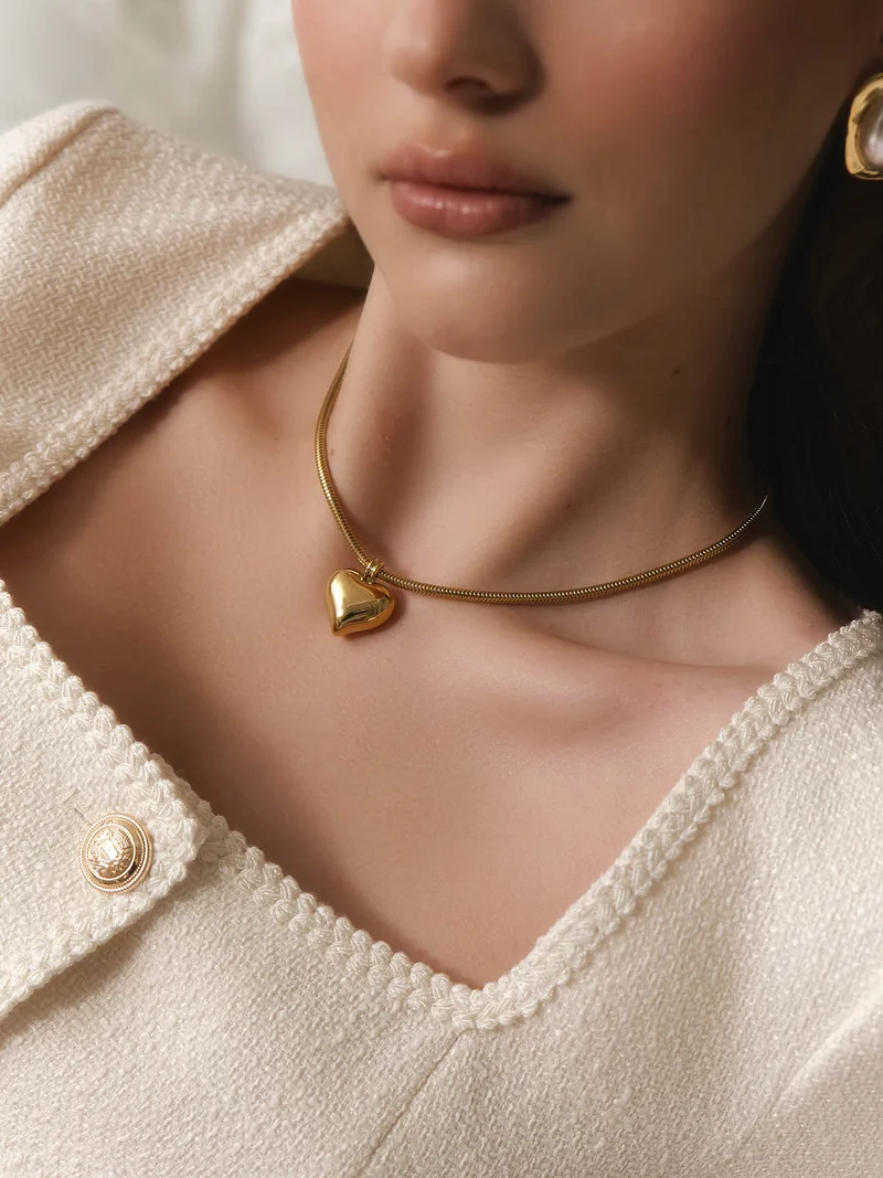 Lichi Round chain with heart pendant