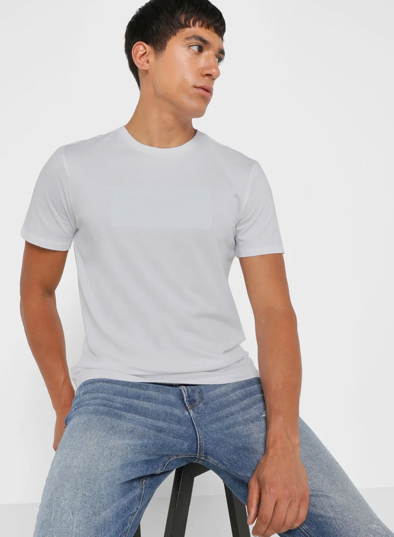 GUESS Logo Crew Neck T-Shirt