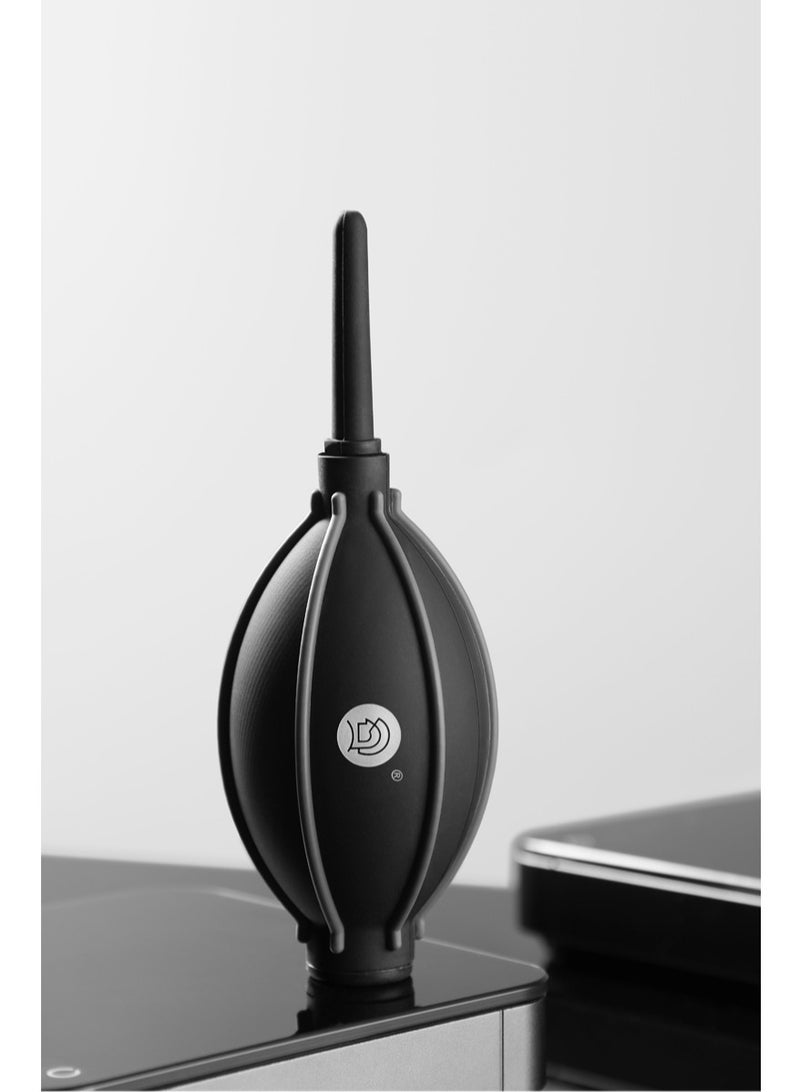 زيروهيرو مجموعة مطحنة القهوة الكهربائية ZeroHERO بسعة 45 جرام، 220V-50Hz، مصنوعة من الألومنيوم/PC/السيليكون، تصميم مدمج، باللون الأسود، مع منفاخ تنظيف هوائي، فرشاة خشب الزان، وملعقة قياس القهوة – مثالية للإسبريسو، وتحضير القهوة بالسكب، والقهوة الفرنسية - Image 5