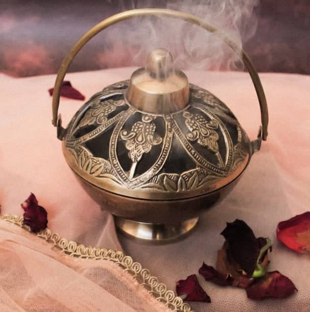 Ritualistic Vintage Brass Loban Lamp Gold Style for Dhoop Holder and Candle Light Incense Burner Dhoop Dani Pooja Items Antique Lantern Dhoop Batti Stand Sambrani Holder - Image 1