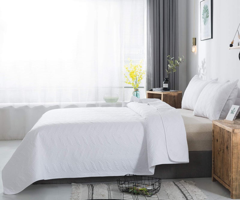 SUFUEE Quilt Set 3 Piece White King Cal King Size New Pattern Bedspread - Soft Microfiber Lightweight Coverlet for All Season (118"x106" Includes 1 Quilt, 2 Shams) - Image 2