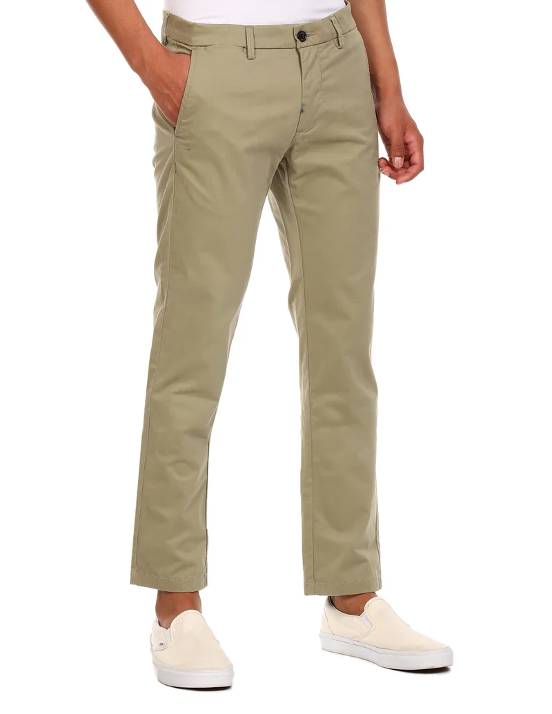 Mid Rise Solid Casual Trousers
