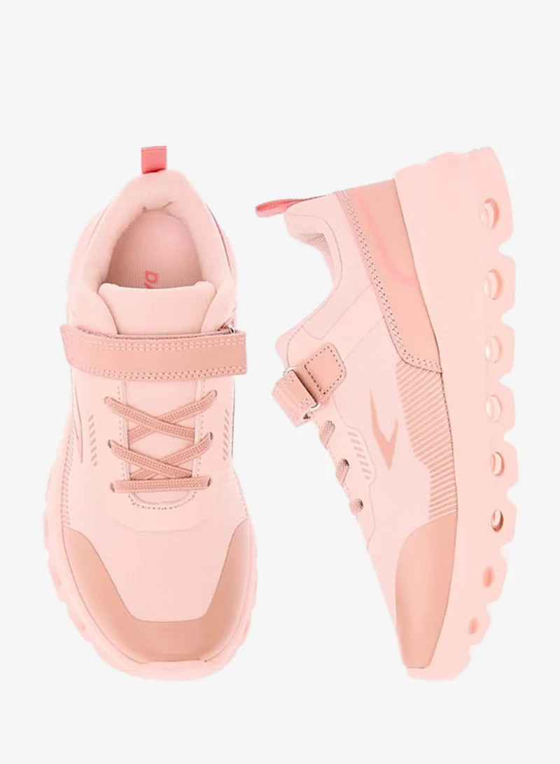Dash Girls Panelled Sports Shoes with Hook and Loop Closure