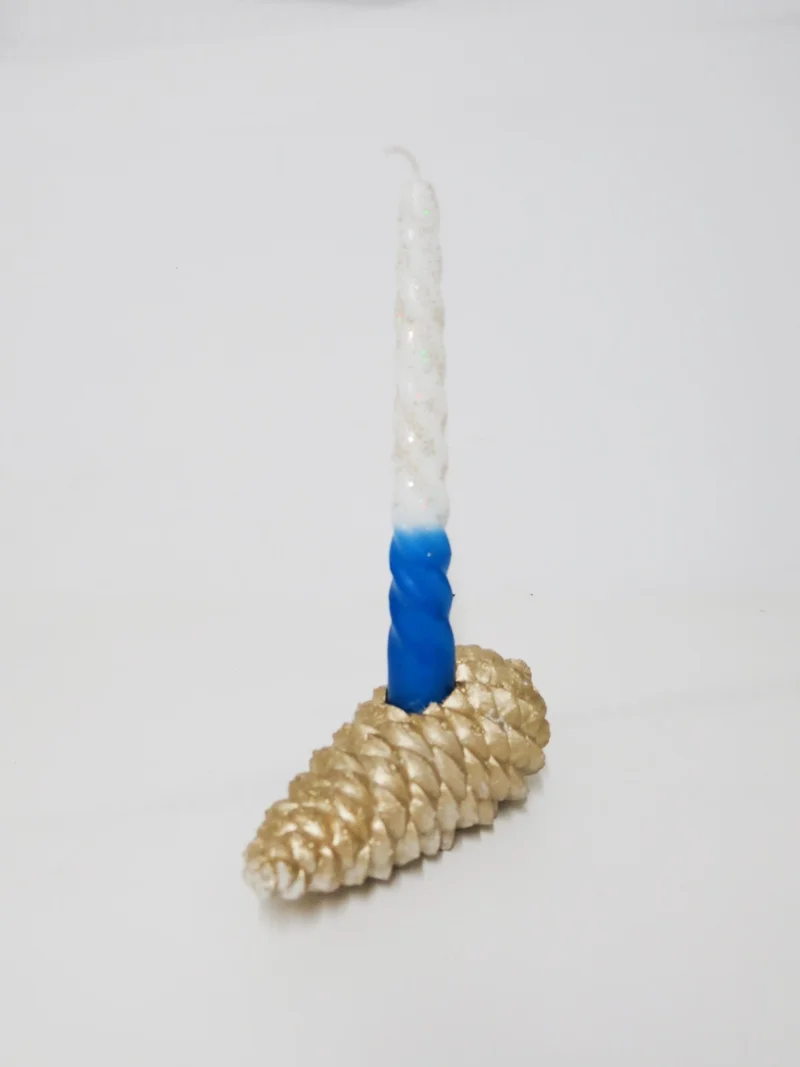 ميسي Christmas Gold Pinecone Candle Holder and Twisted Candlestick Candle Set
