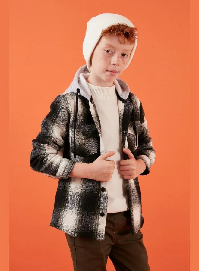 ليلا قميص كاروهات رجالي بغطاء رأس وجيبين شتوي