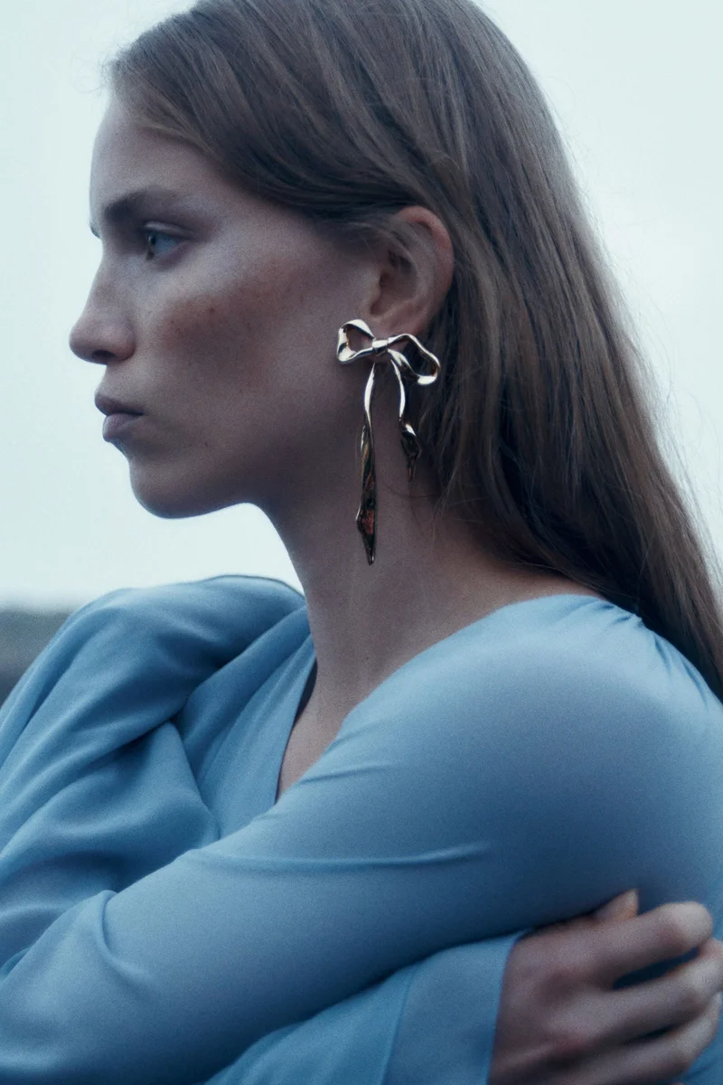 H&M Bow-Shaped Earrings